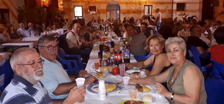 Sant Jordi s’acomiada de la campanya estival amb un sopar de germanor
