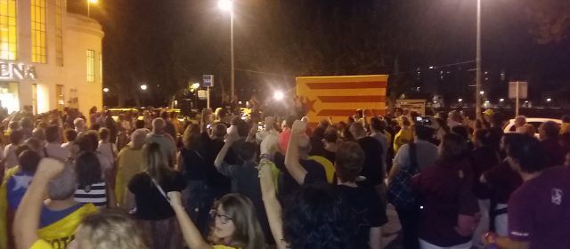 Més de 500 persones a Tortosa en l’11ena Marxa de Torxes de les Terres de l’Ebre per la independència