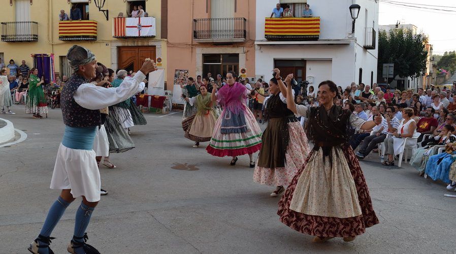 Sta. Magdalena participa a Càlig en la II Trobada de Danses del Maestrat