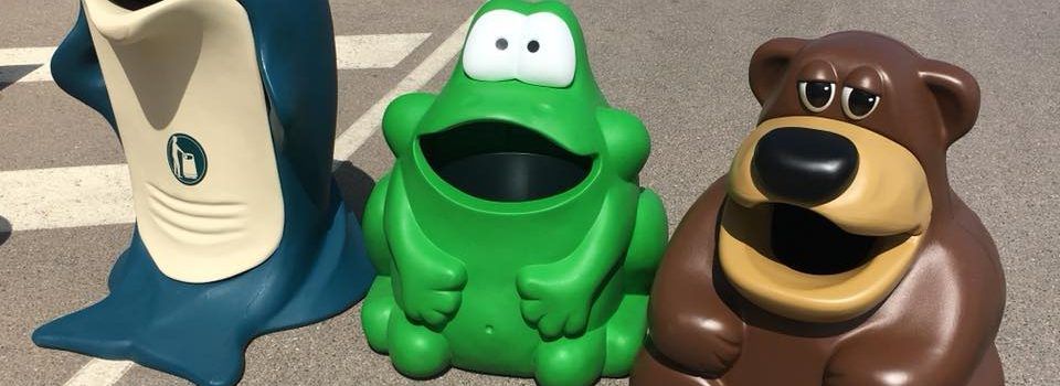 Vinaròs fomenta la educación ambiental y vial con nuevas iniciativas como papeleras en forma de animales