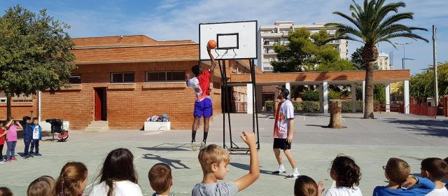 Fomentant el bàsquet a les escoles