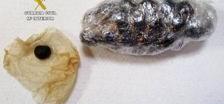 Detenida por intentar introducir droga en el Centro Penitenciario de Albocàsser