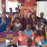 La Penya Barça de L’Havana celebra el 5-1 amb un vinarossenc