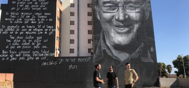 L’Ajuntament de Vinaròs presenta el mural de Carles Santos