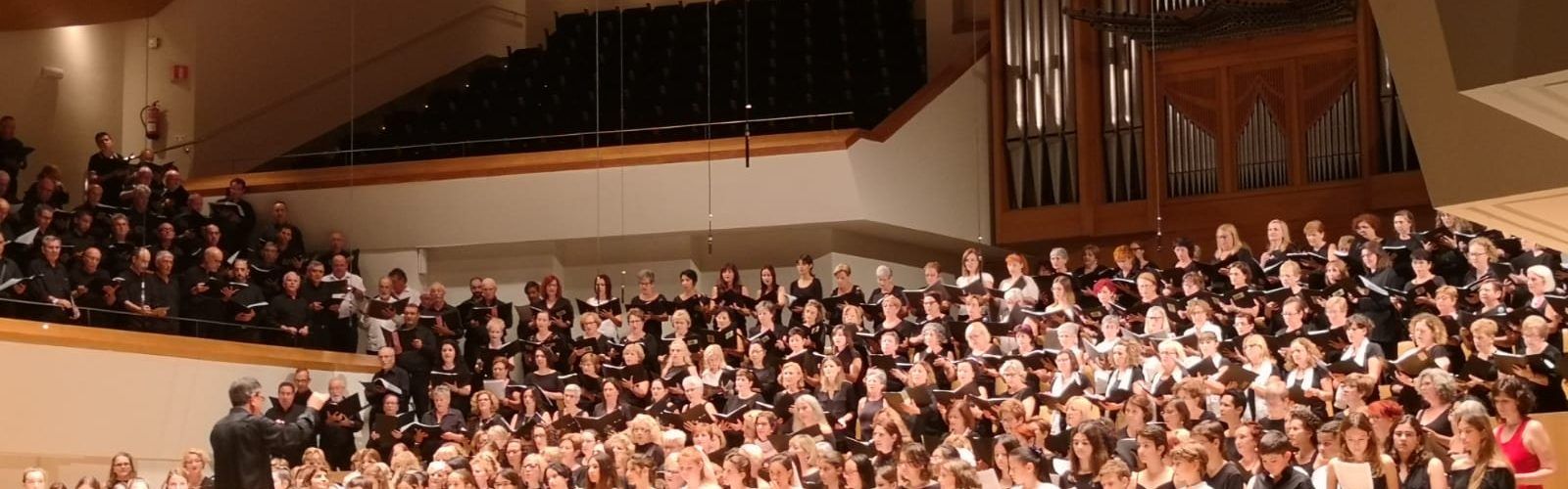 El Palau de la Música de València acollí dues corals vinarossenques