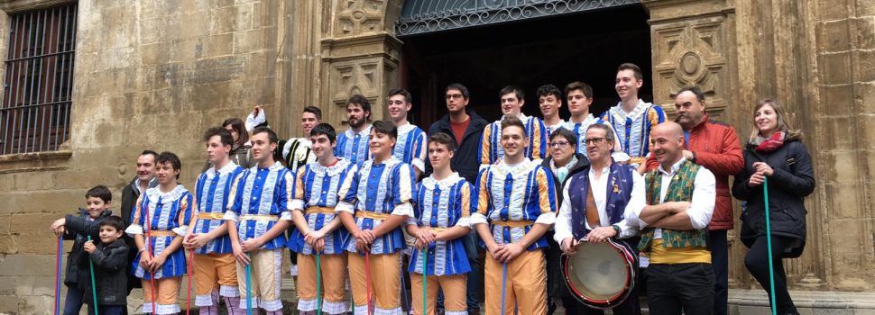 Els Torneros de Morella dansen a Sos del Rey Católico