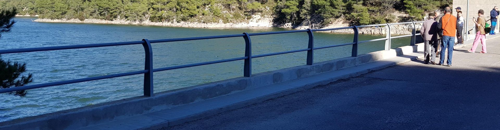 L’embassament d’Ulldecona ple d’aigua i de visitants