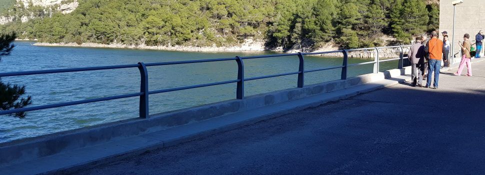 L’embassament d’Ulldecona ple d’aigua i de visitants