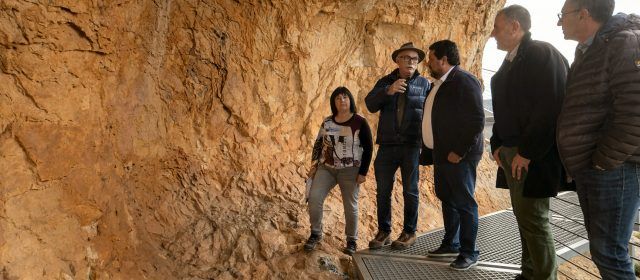 Moliner se reúne con el codirector de Atapuerca para difundir y poner en valor las pinturas rupestres de la Valltorta