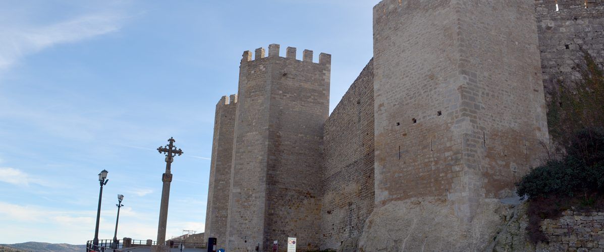 Morella rep l’obra de la Torre del Racó i adjudica la del carrer La Muralla