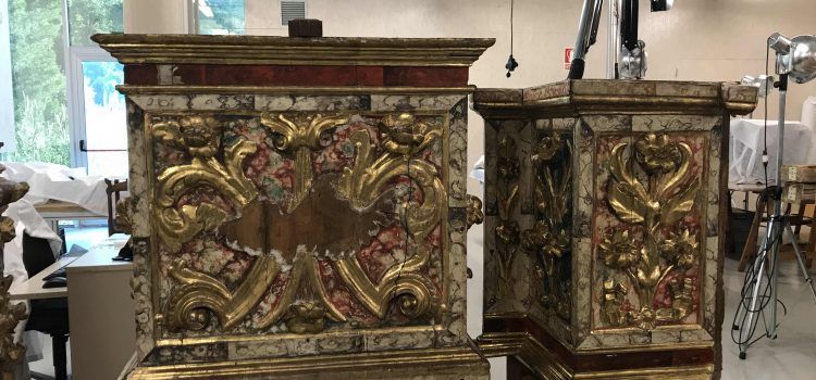 El retaule de Santa Anna de la Catedral de Tortosa comença a recuperar el color