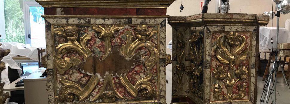 El retaule de Santa Anna de la Catedral de Tortosa comença a recuperar el color