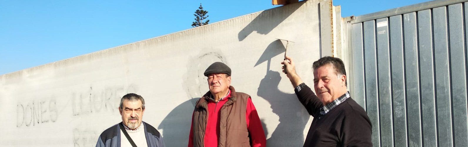 Migjorn posa la “primera teula” del CEIP Jaume I de Vinaròs