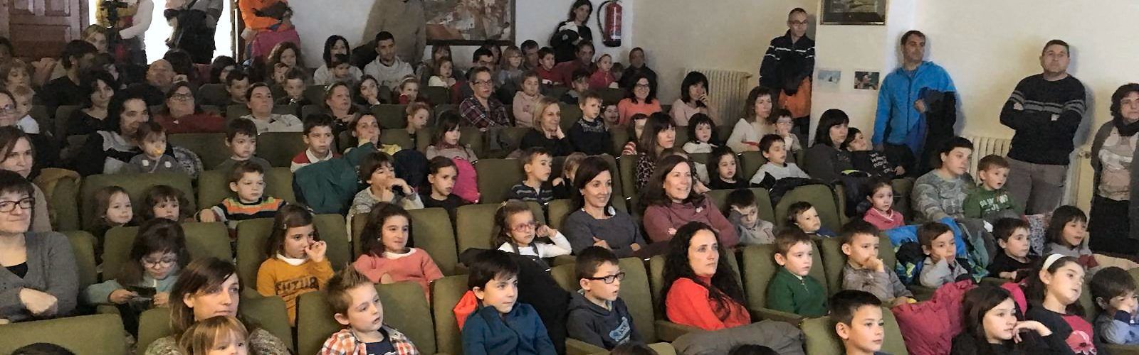 Multitudinari Curts i Menuts a Vilafranca