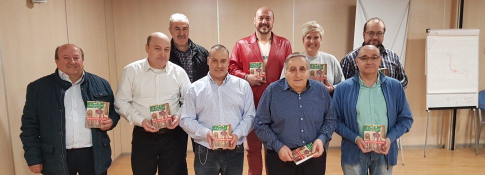 Vinaròs recopila en un libro veinte años de loas de Santa Catalina y Sant Nicolás