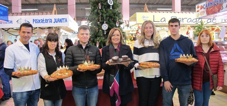 El Mercat de Benicarló enceta els preparatius del Nadal amb una jornada de dolços