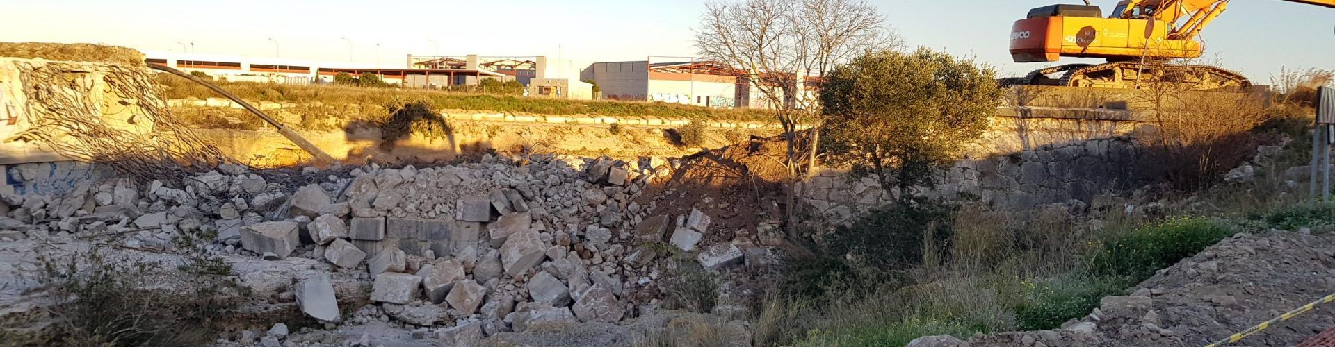 Ja no queda pont roig sobre el Servol de Vinaròs