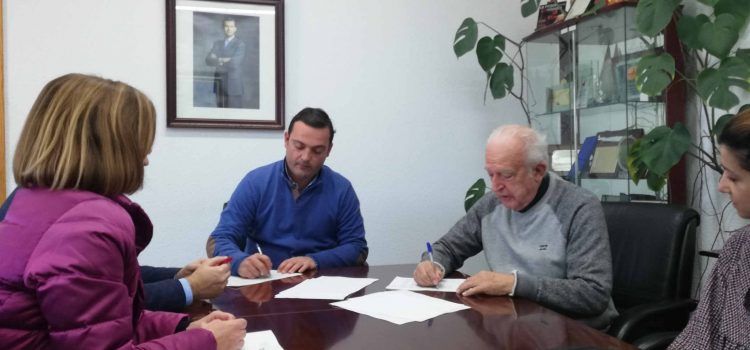 Peñíscola renueva su convenio con Cruz Roja para prestar el servicio de teleasistencia