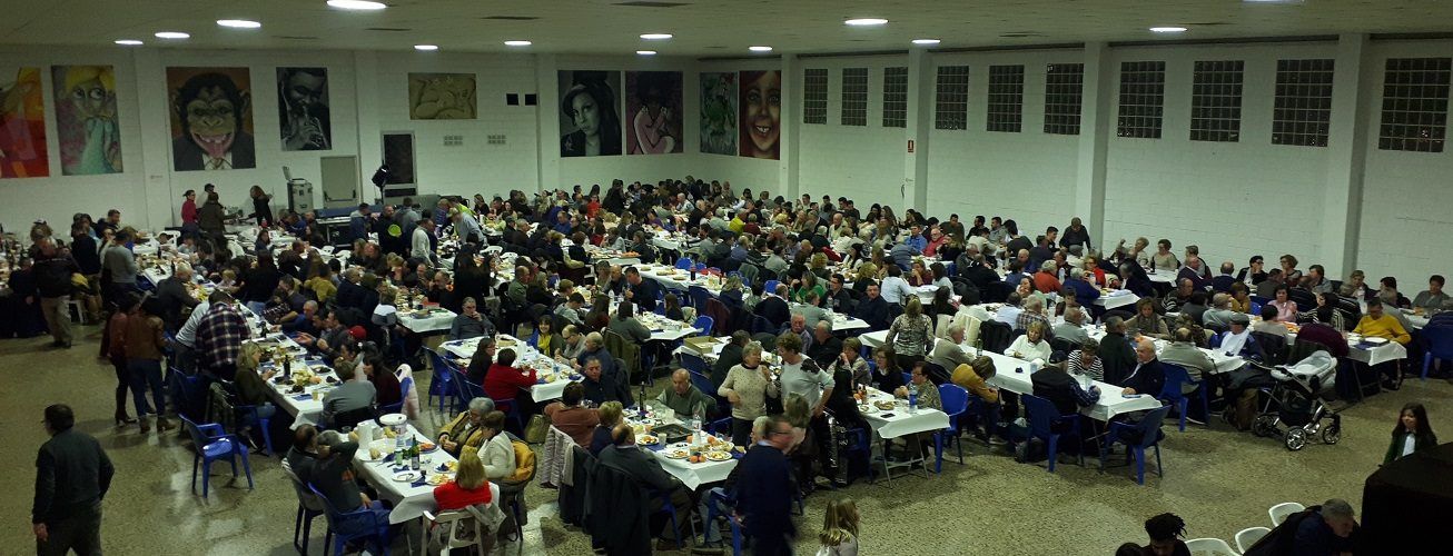Un multitudinari sopar popular tanca la festa de Sant Antoni a Sant Jordi