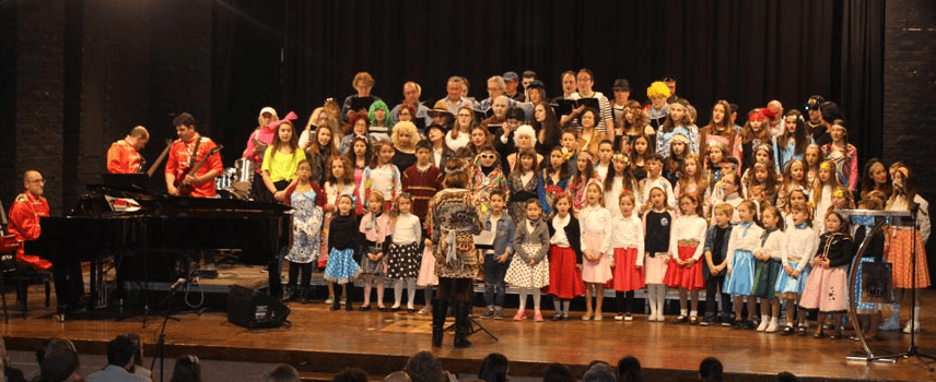 Els coralistes més joves oferiran a Benicarló el Concert del Ninot