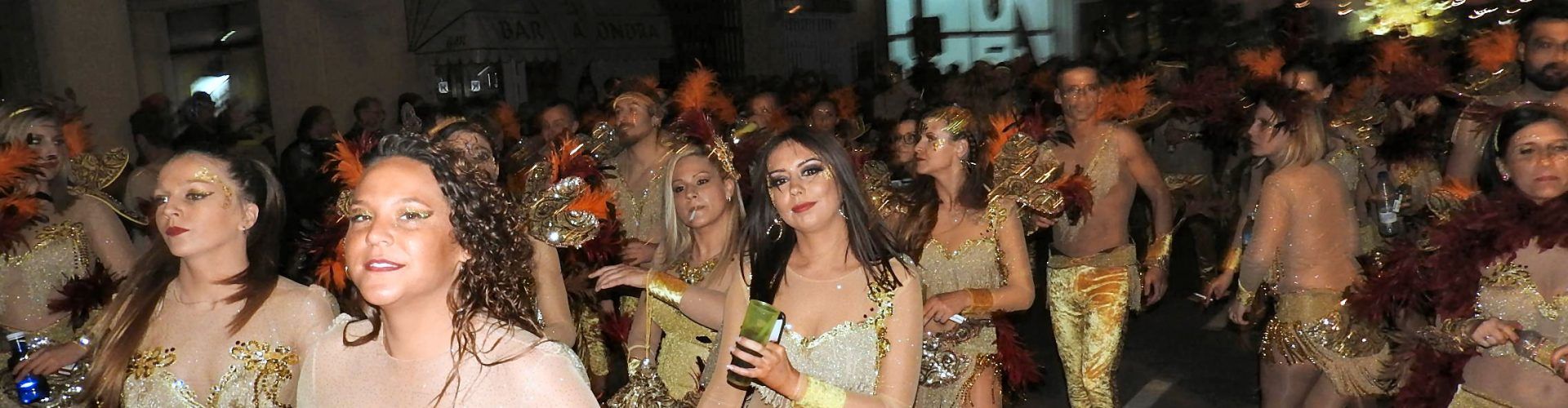La primera desfilada del Carnaval, en vídeos