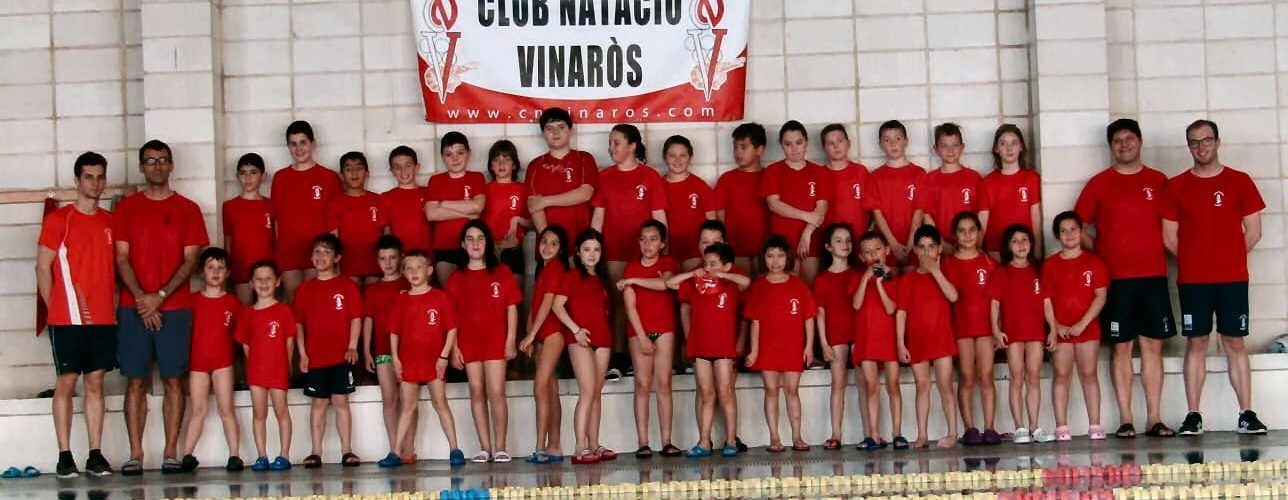 Trofeu per als més menuts del Club Natació Vinaròs
