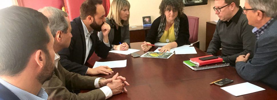 L’Ajuntament d’Alcanar i Cemex constitueixen una comissió de treball per impulsar el polígon industrial la Martinenca