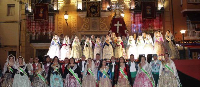 Ofrena floral a Benicarló a la Mare de Déu de la Mar