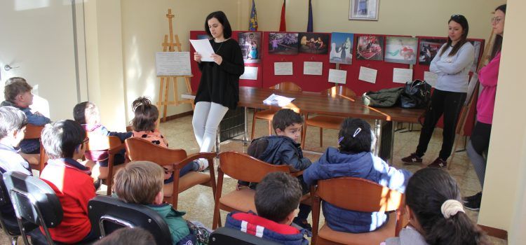 L’alumnat del col·legi de S. Magdalena visita l’exposició “No més princeses”