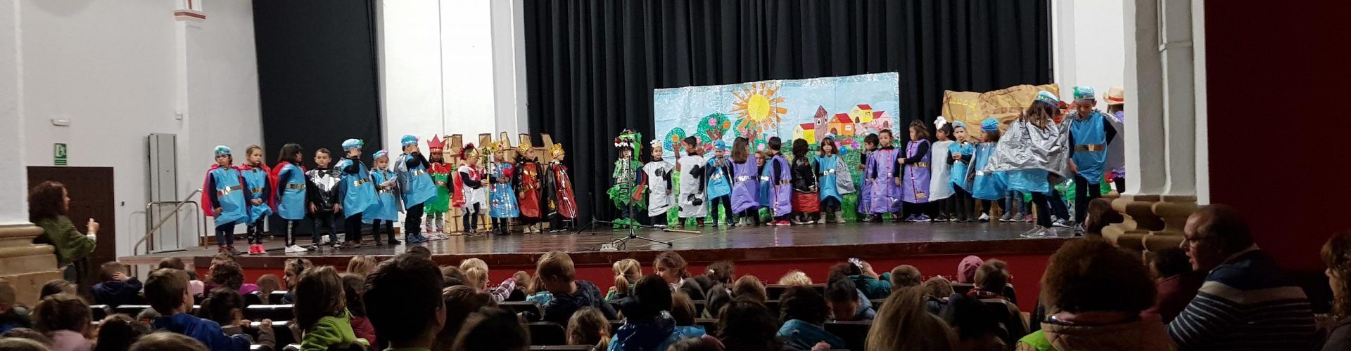 La llegenda de Sant Jordi, representada per escolars de 5 anys
