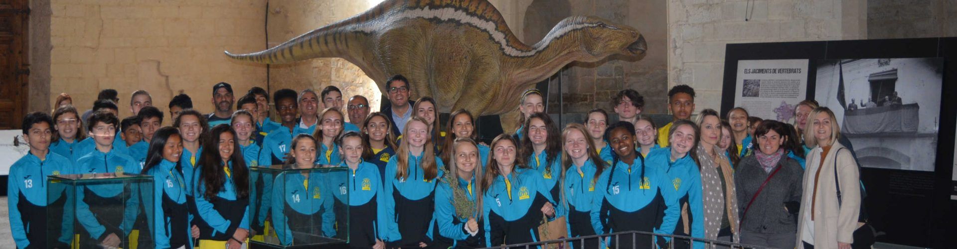Dos equips americans de l’escola del Villarreal C. F. visiten Morella i Peníscola