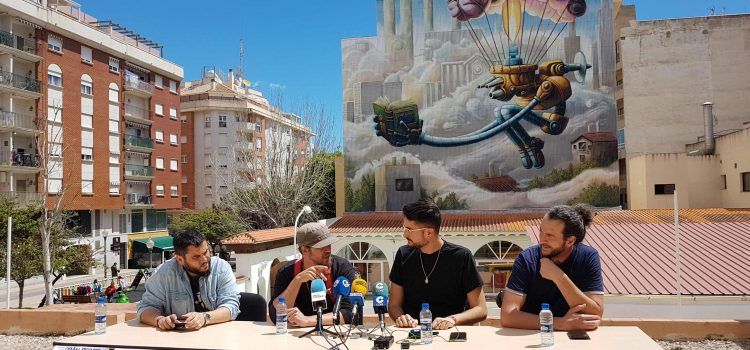 El argentino Juanjo Surace concluye el gran mural del ‘Vinaròs Art Urbà 2019’ 