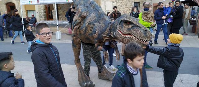 Xiquets i majors gaudeixen amb el Tírig més prehistòric