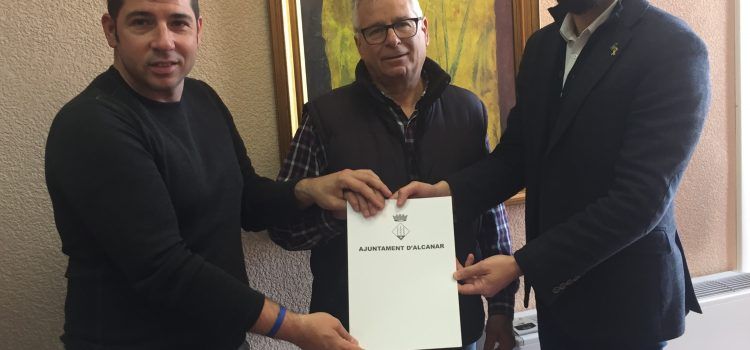 L’Ajuntament signa un conveni amb l’Associació Ciclista d’Alcanar