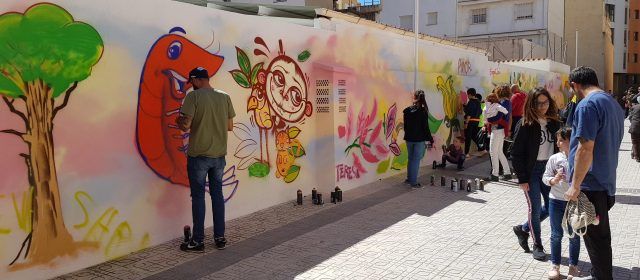 Un dia per dibuixar parets