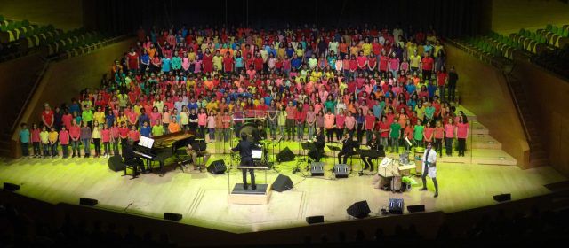 Actuació de la coral infantil d’ESMUVI de Vinaròs a l’auditori de Barcelona