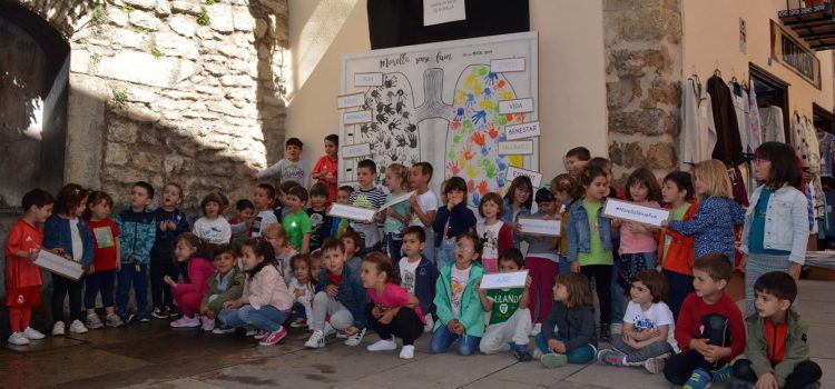 Morella sense fum concentra joves i grans contra el tabac