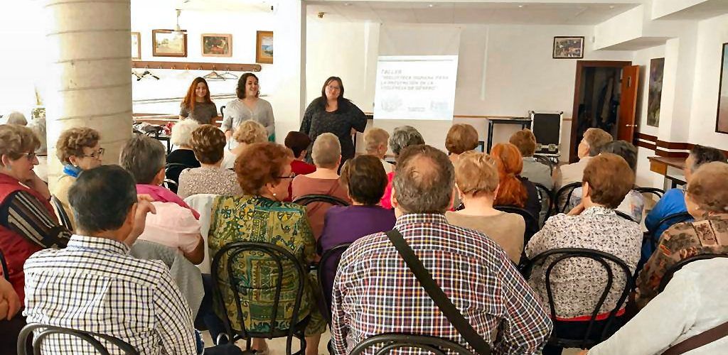 “Vinaròs ciutat lliure de violència de gènere” ofereix diversos tallers als veïns