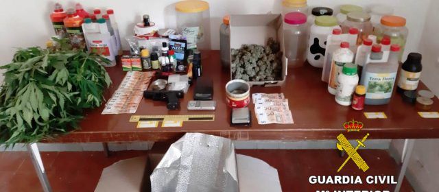 La Guardia Civil en dos operaciones distintas detiene a tres personas por drogas en Vall d´Uixó y Benicarló