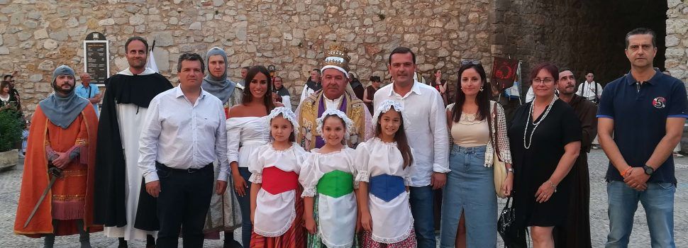 Desfile inaugural de “Peñíscola, Ciudad Papal”