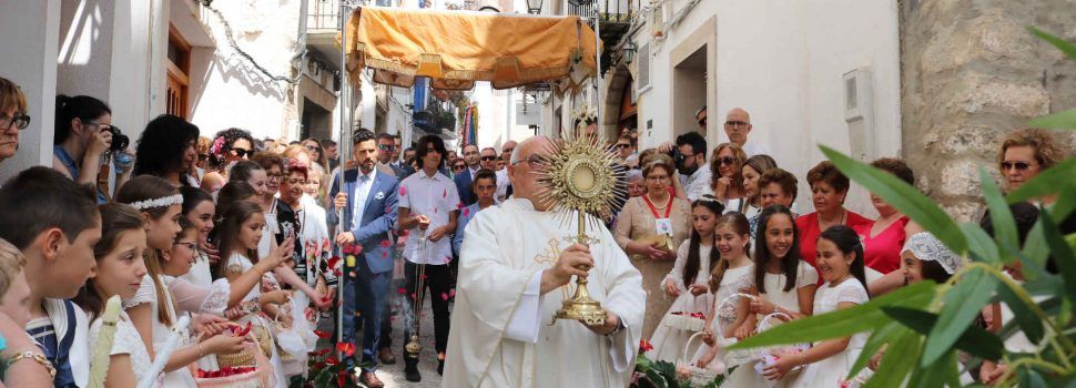 Peníscola ha celebrat la festivitat de Corpus Christi