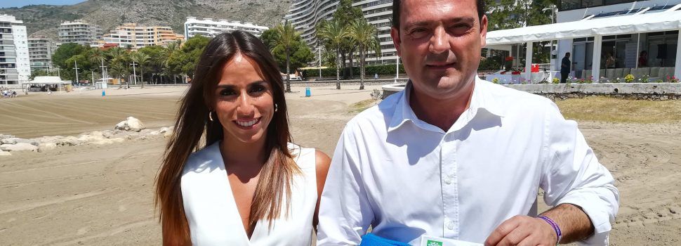 Peníscola rep les dues Banderes Blaves per a la platja Nord i la platja Sud