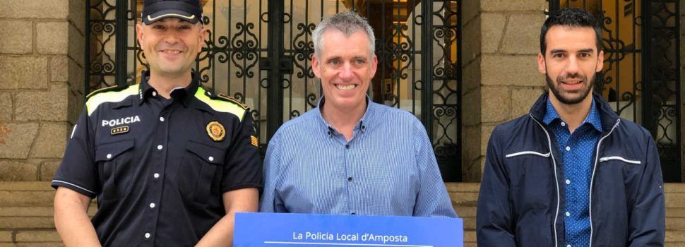 La Policia Local d’Amposta recapta 5.750 euros per a l’Hospital Sant Joan de Déu