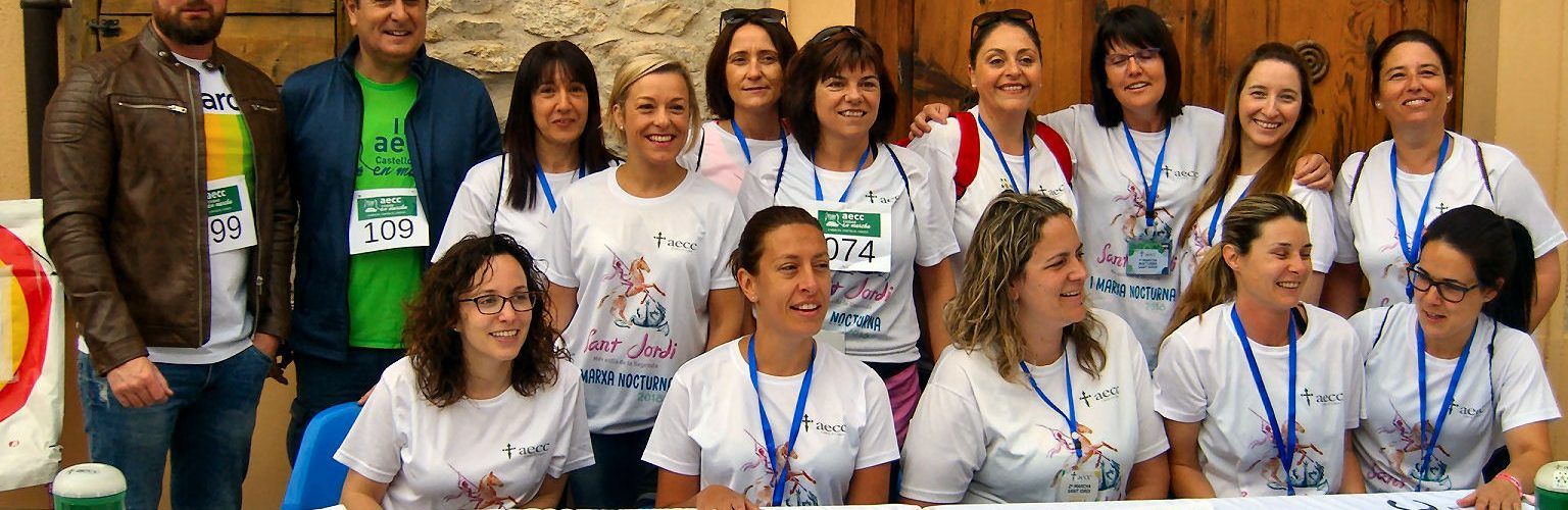 200 persones participen en la marxa contra el càncer de Sant Jordi
