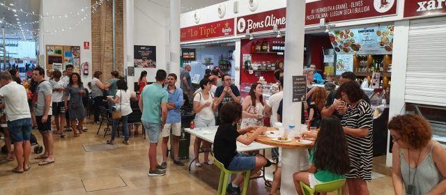 Mercat de tapes i mercat pirata a Vinaròs