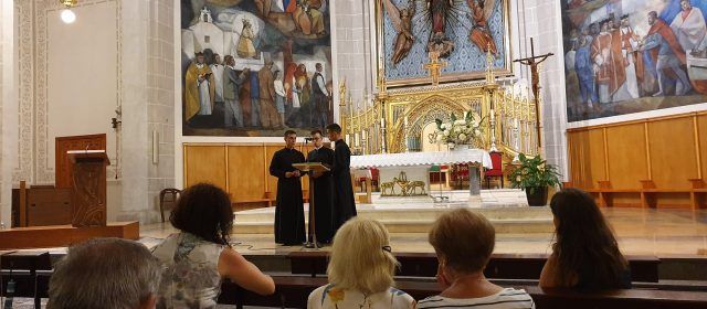 La música ucraniana resonó “a capela” en la Arciprestal de Vinaròs
