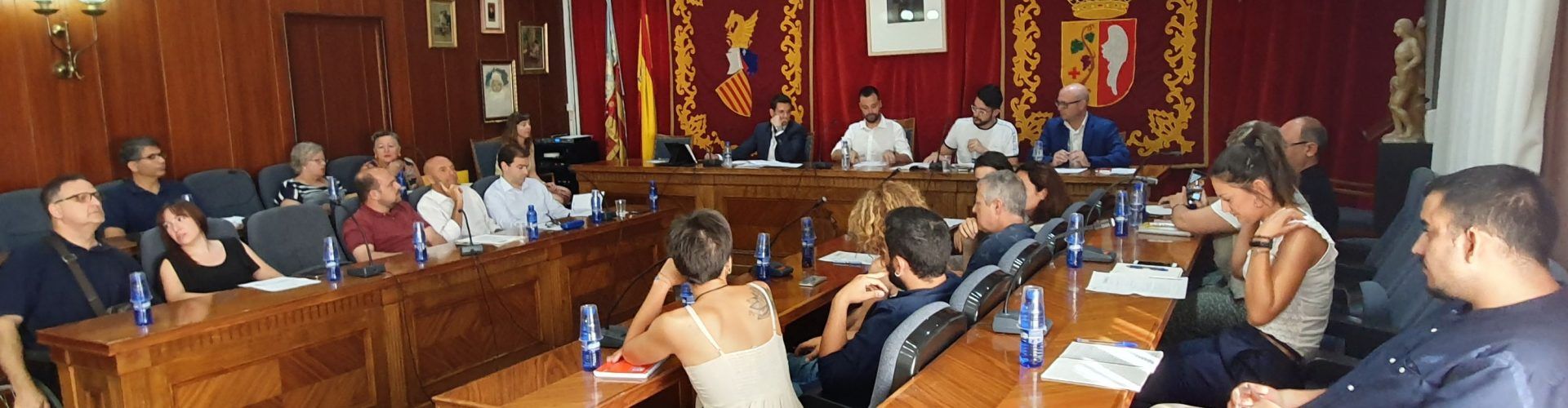 Ple extraordinari a Vinaròs per aprovar l’estructura orgànica i els sous