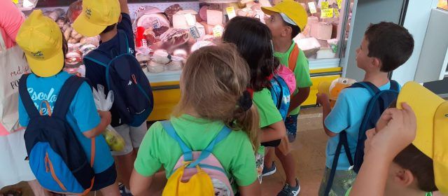 L’Escola d’Estiu de Peníscola arriba a l’equador amb multitud d’activitats, excursions i tallers