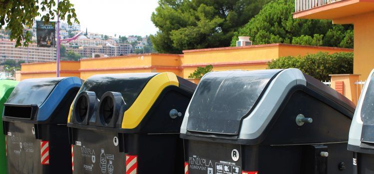 Peñíscola multiplica el reciclaje de cartón y envases