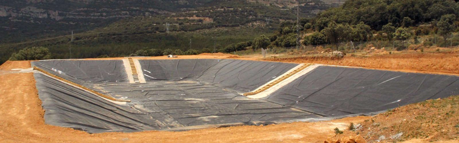 Ares construeix una nova bassa d’aigua per a ús ramader